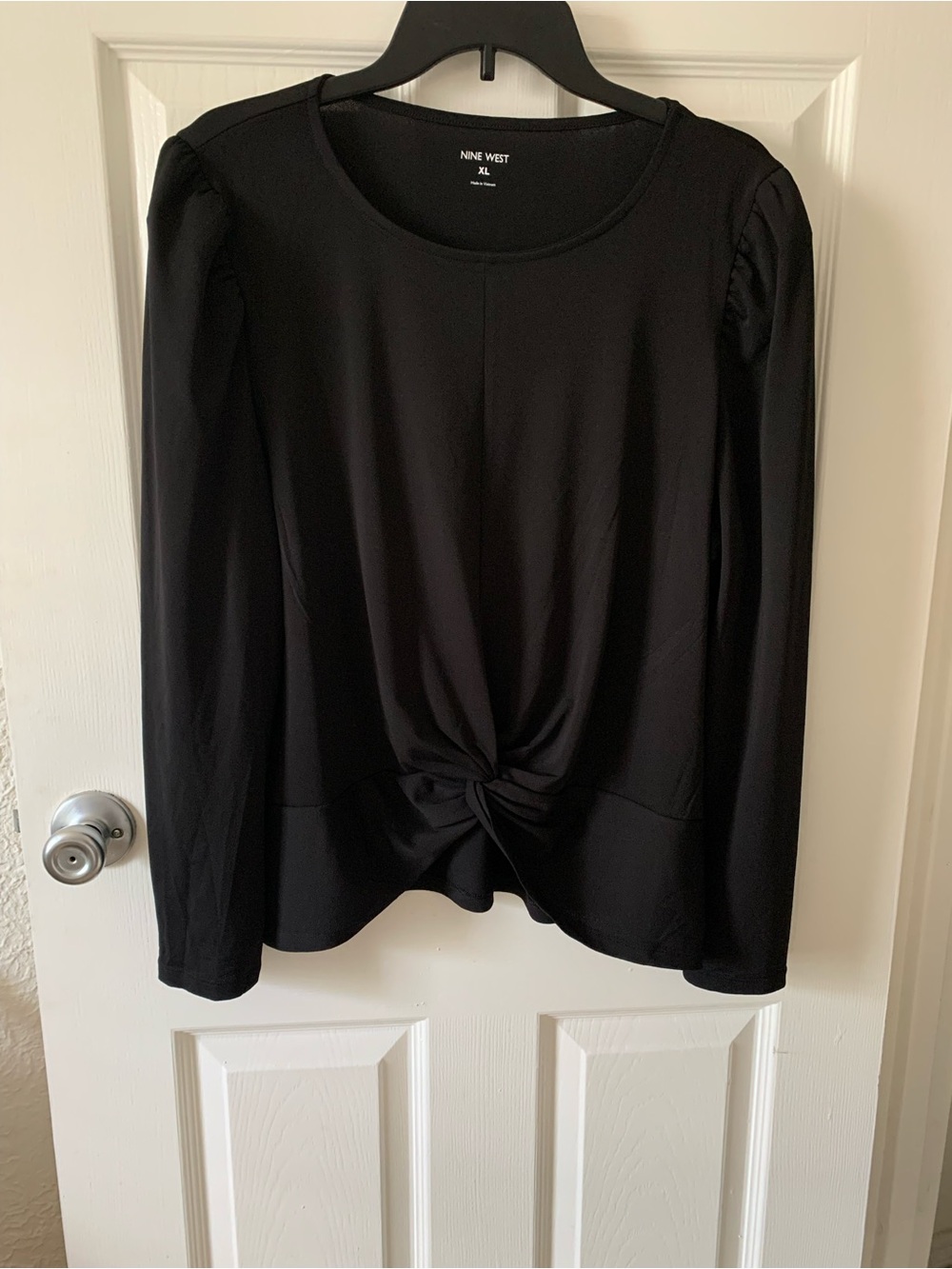 Nine West Black Long-Sleeve Knot-Front Tee